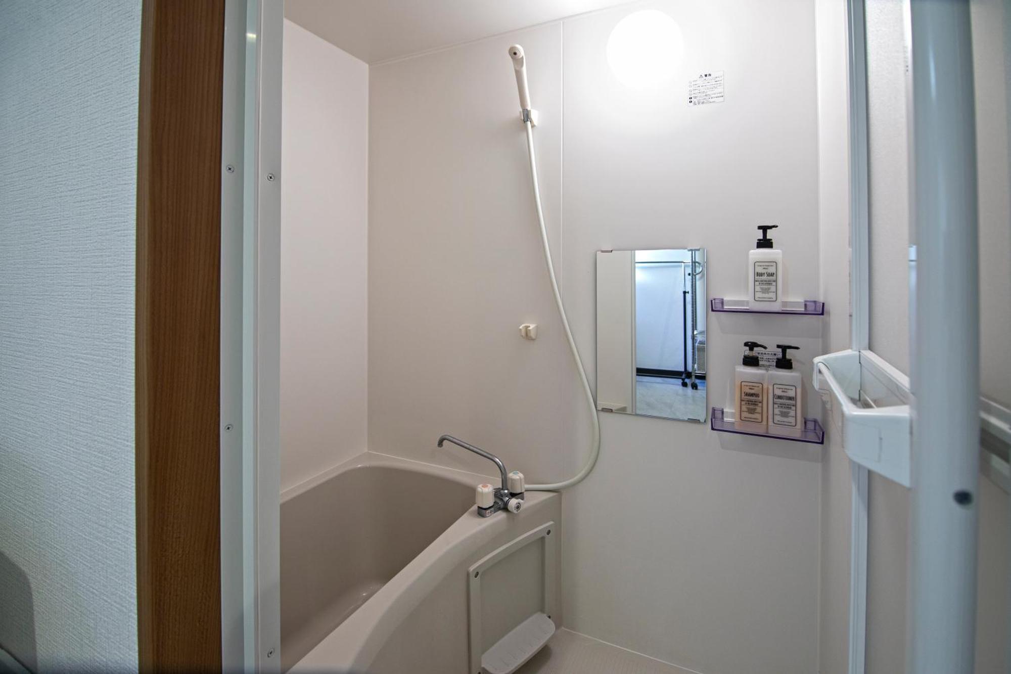 山house中津 最大10人 中津駅まで徒歩6分 梅田まで電車4分行ける！　 Apartman Oszaka Kültér fotó